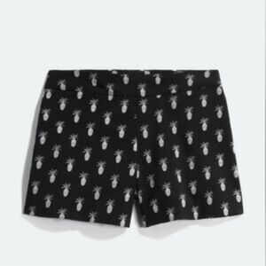 Margaret M Black Pineapple Slimming Front Shorts Small